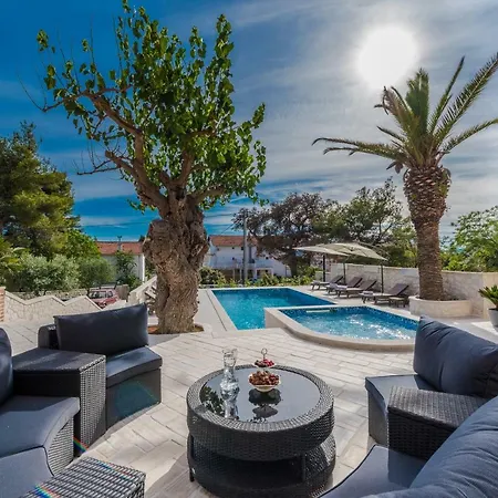 Dumina Villa Sukošan